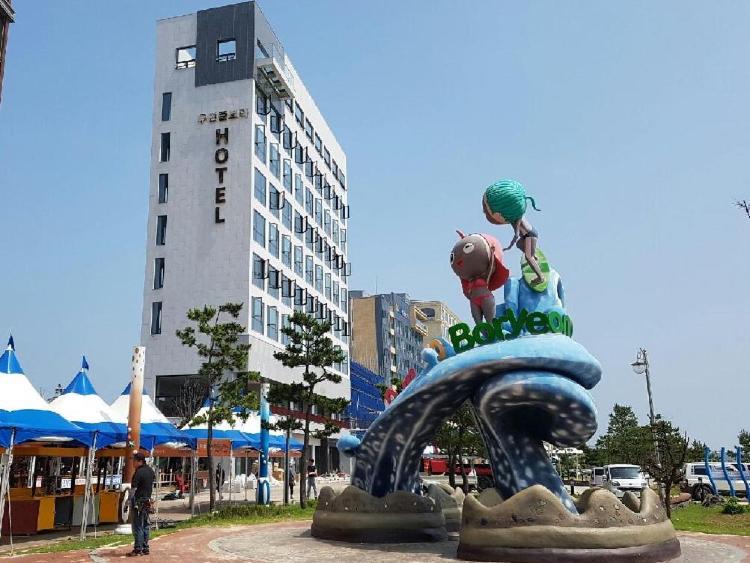 우연플로라호텔