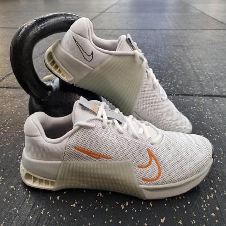 헬스장 실내화 추천, 4만원에 1년 버티는 가성비 킹은?