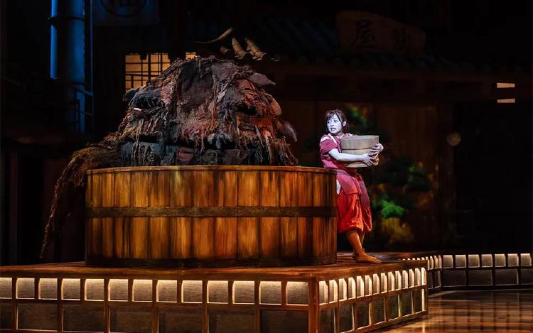 센과치히로 연극